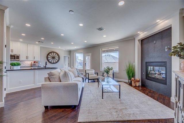 13917 Agate Drive, Yukon, OK 73099