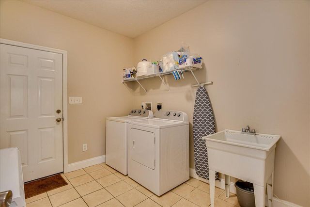 1601 E Tavelle Lane, Beech Island, SC 29842