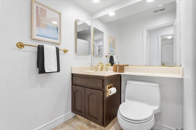 20946 Elbridge Ct, Castro Valley, CA 94552