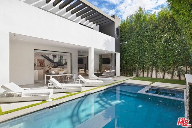 839 N Gardner Street, Los Angeles, CA 90046