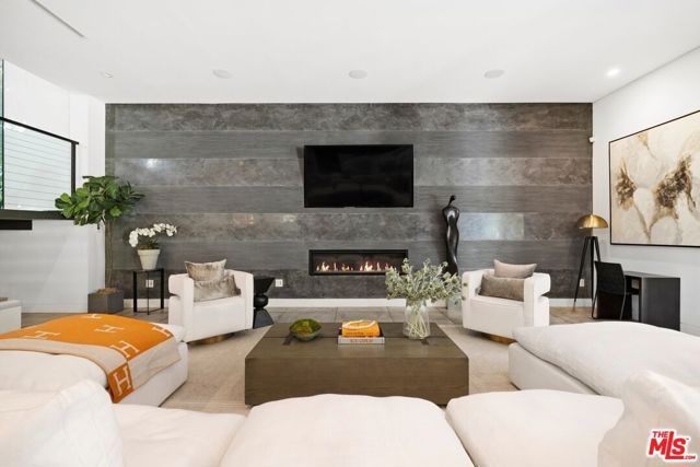839 N Gardner Street, Los Angeles, CA 90046