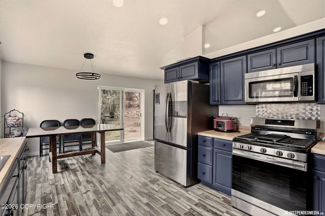 1400 N Armor Court, Wasilla, AK 99654