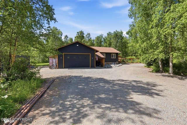1400 N Armor Court, Wasilla, AK 99654