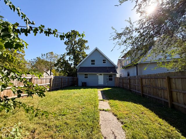 1058 W 29th Street, Indianapolis, IN 46208