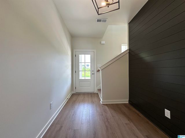 1009 GRAND RIVER BOULEVARD W, Leeds, AL 35094