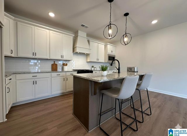 1009 GRAND RIVER BOULEVARD W, Leeds, AL 35094