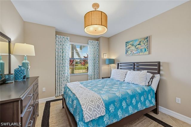 2918 Aviamar CIR, Naples, FL 34114