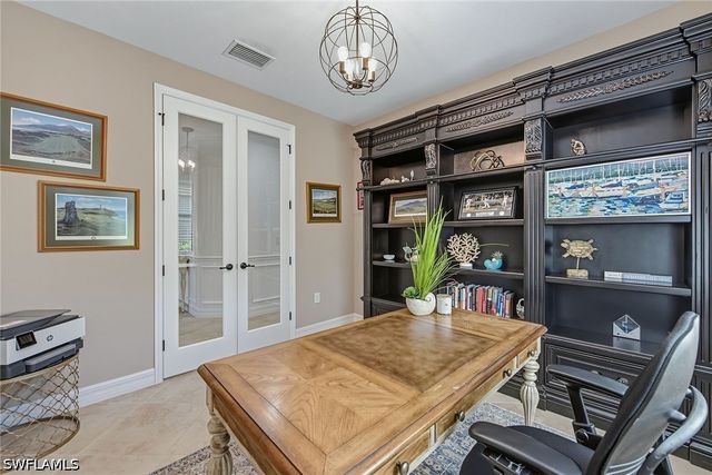2918 Aviamar CIR, Naples, FL 34114