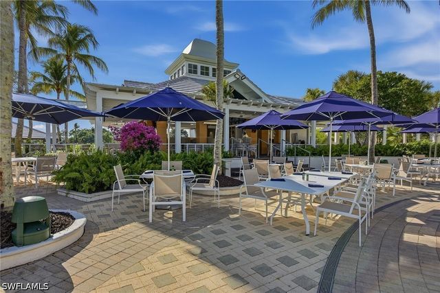 2918 Aviamar CIR, Naples, FL 34114