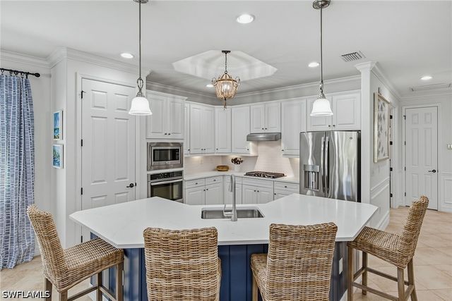 2918 Aviamar CIR, Naples, FL 34114