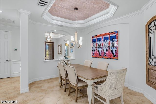 2918 Aviamar CIR, Naples, FL 34114