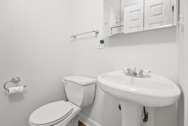 1524 W Fargo Avenue 2S, Chicago, IL 60626