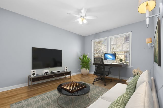 1524 W Fargo Avenue 2S, Chicago, IL 60626