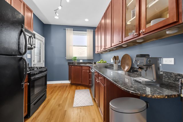 1524 W Fargo Avenue 2S, Chicago, IL 60626