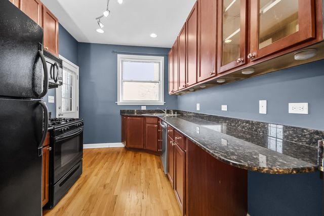 1524 W Fargo Avenue 2S, Chicago, IL 60626