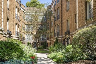 1524 W Fargo Avenue 2S, Chicago, IL 60626