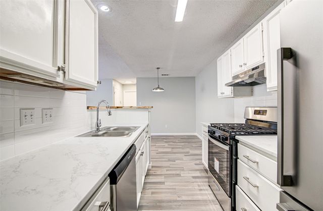8112 West Gate BLVD A, Austin, TX 78745