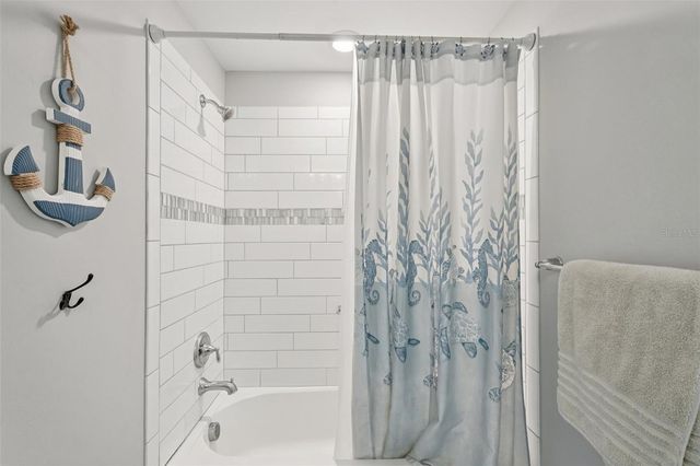 11904 PEBBLE DRIVE, Bradenton, FL 34211