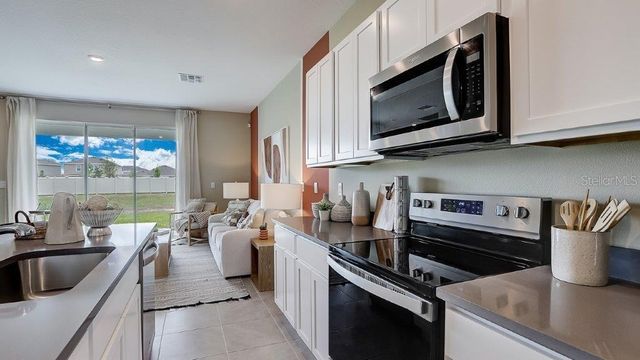 11169 TREASURE SWALE WAY, Land O Lakes, FL 34638