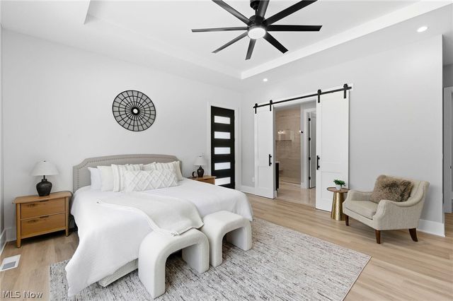 2069 Mattingly Road, Hinckley, OH 44233