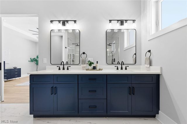 2069 Mattingly Road, Hinckley, OH 44233