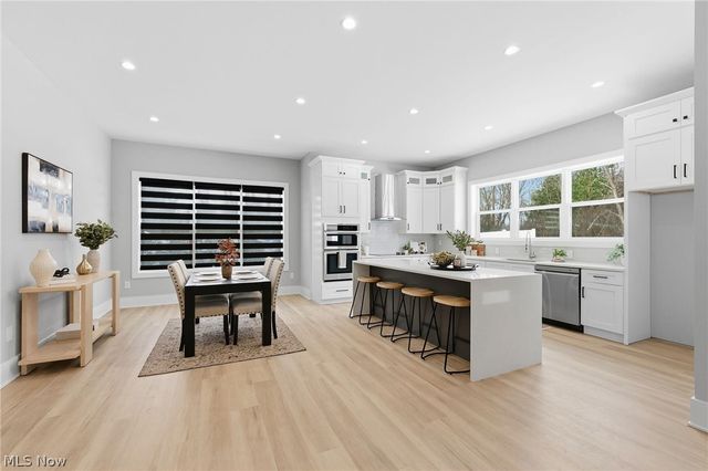 2069 Mattingly Road, Hinckley, OH 44233