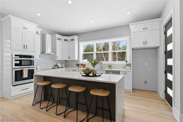 2069 Mattingly Road, Hinckley, OH 44233