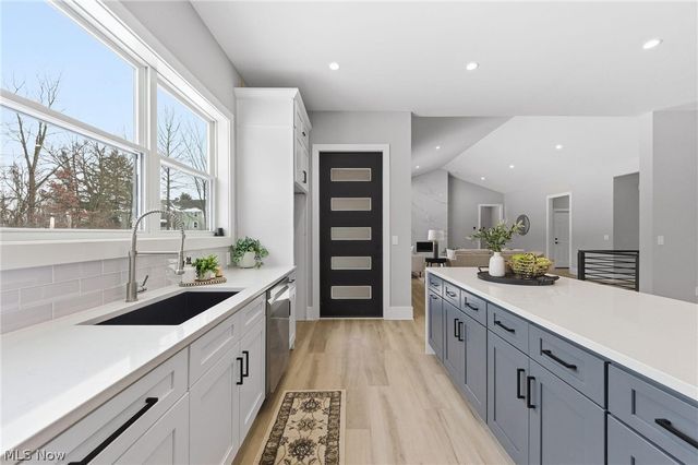 2069 Mattingly Road, Hinckley, OH 44233