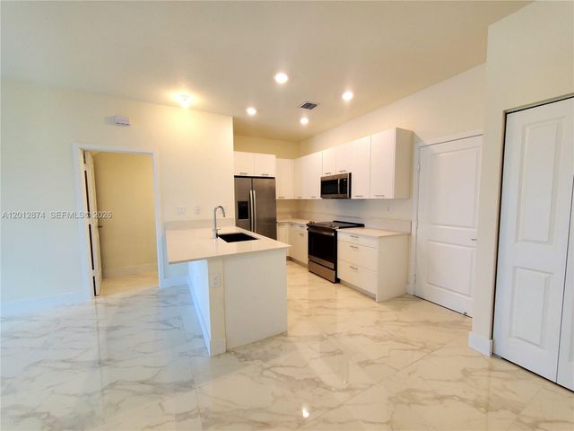 4278 NW 82nd Ave 4278, Doral, FL 33166