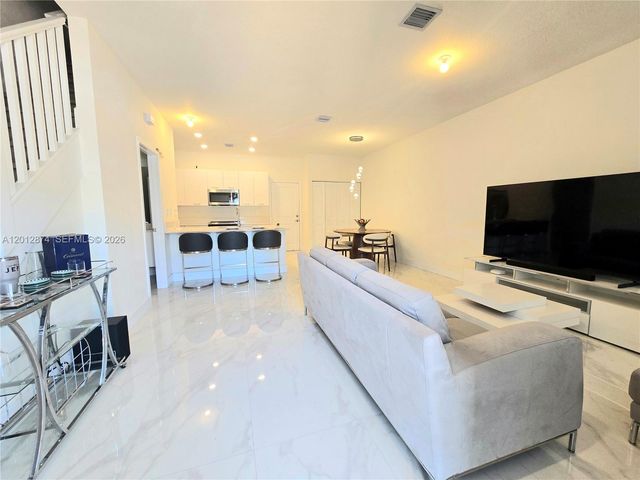4278 NW 82nd Ave 4278, Doral, FL 33166