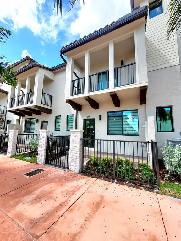 4278 NW 82nd Ave 4278, Doral, FL 33166