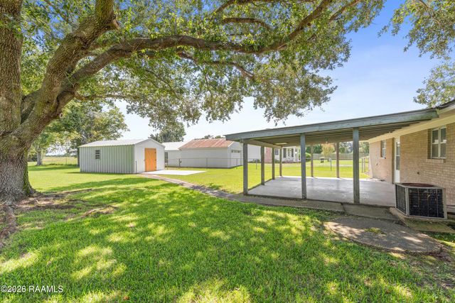 1051 Bushville Highway, Arnaudville, LA 70512