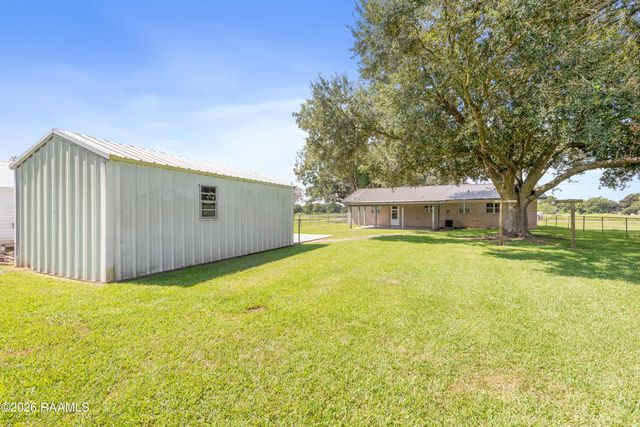 1051 Bushville Highway, Arnaudville, LA 70512