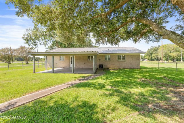 1051 Bushville Highway, Arnaudville, LA 70512