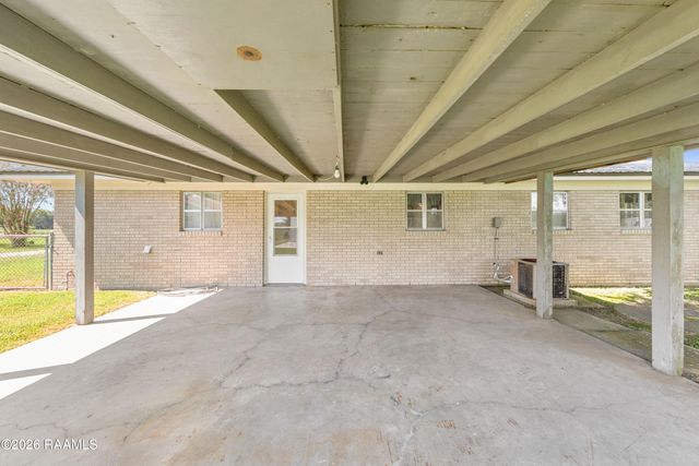 1051 Bushville Highway, Arnaudville, LA 70512