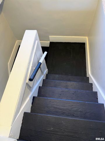 2116 N PEORIA Avenue, Peoria, IL 61604