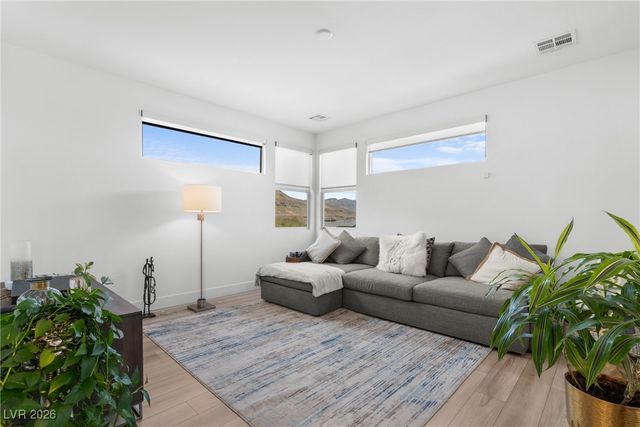 7230 Galaxy Dune Street, Las Vegas, NV 89148