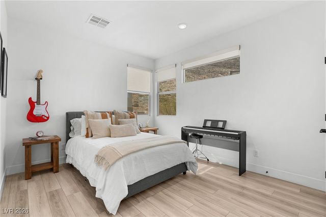 7230 Galaxy Dune Street, Las Vegas, NV 89148