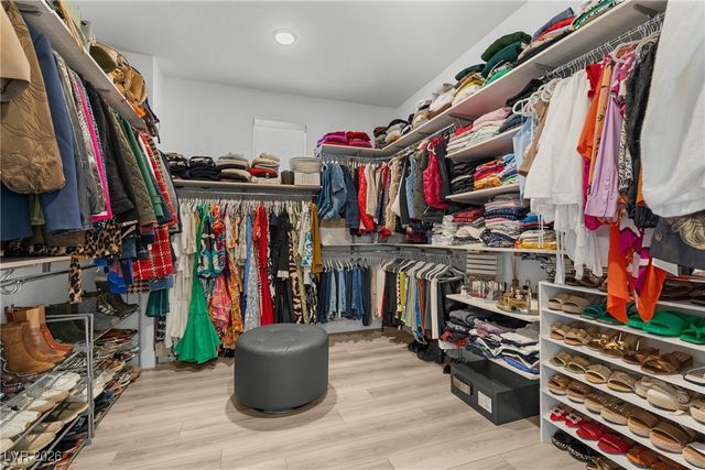 7230 Galaxy Dune Street, Las Vegas, NV 89148