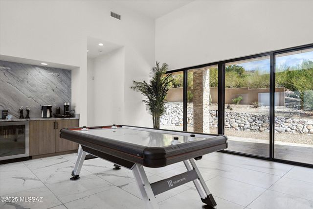 3861 N River Hills Drive, Tucson, AZ 85750