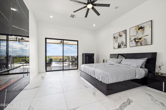 3861 N River Hills Drive, Tucson, AZ 85750