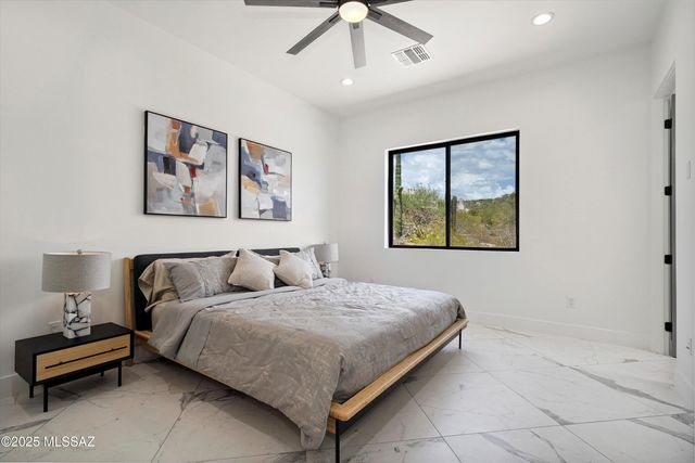 3861 N River Hills Drive, Tucson, AZ 85750