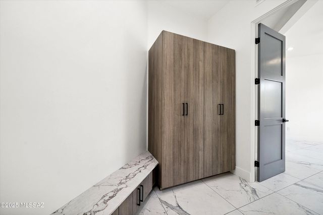 3861 N River Hills Drive, Tucson, AZ 85750