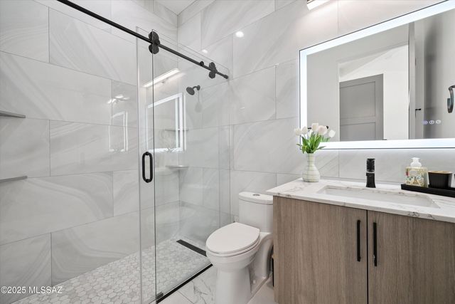 3861 N River Hills Drive, Tucson, AZ 85750