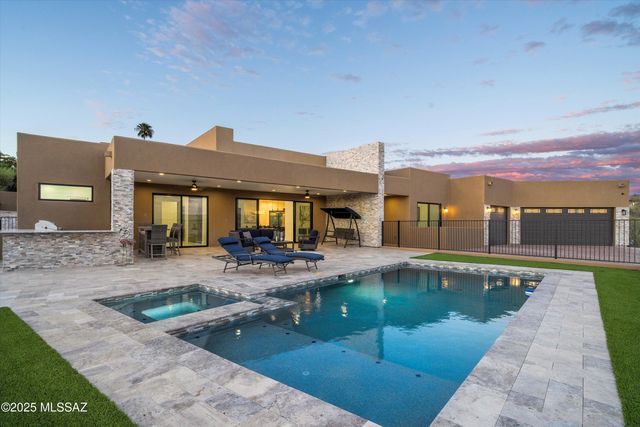 3861 N River Hills Drive, Tucson, AZ 85750