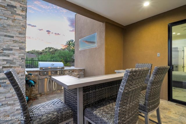 3861 N River Hills Drive, Tucson, AZ 85750