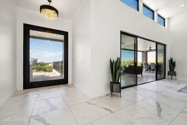 3861 N River Hills Drive, Tucson, AZ 85750