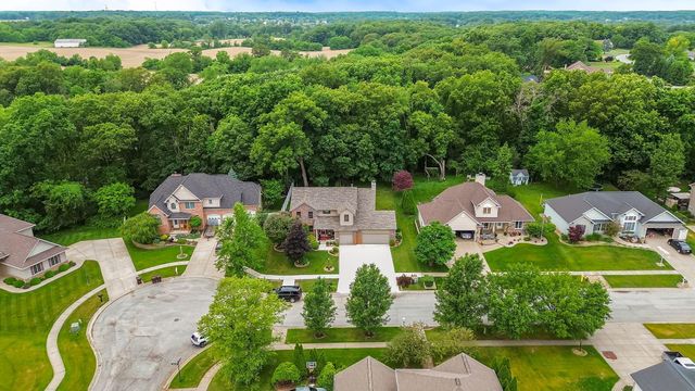 3256 Brighton Lane, Valparaiso, IN 46385