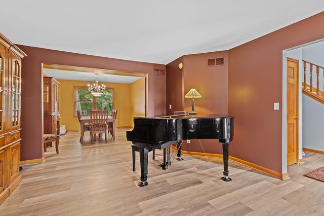 3256 Brighton Lane, Valparaiso, IN 46385