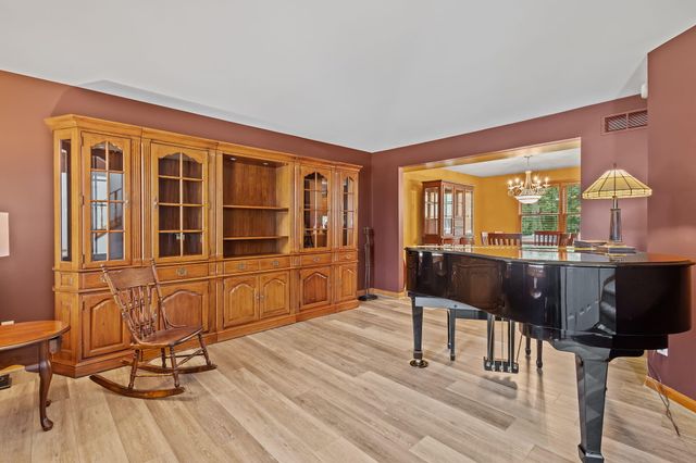 3256 Brighton Lane, Valparaiso, IN 46385